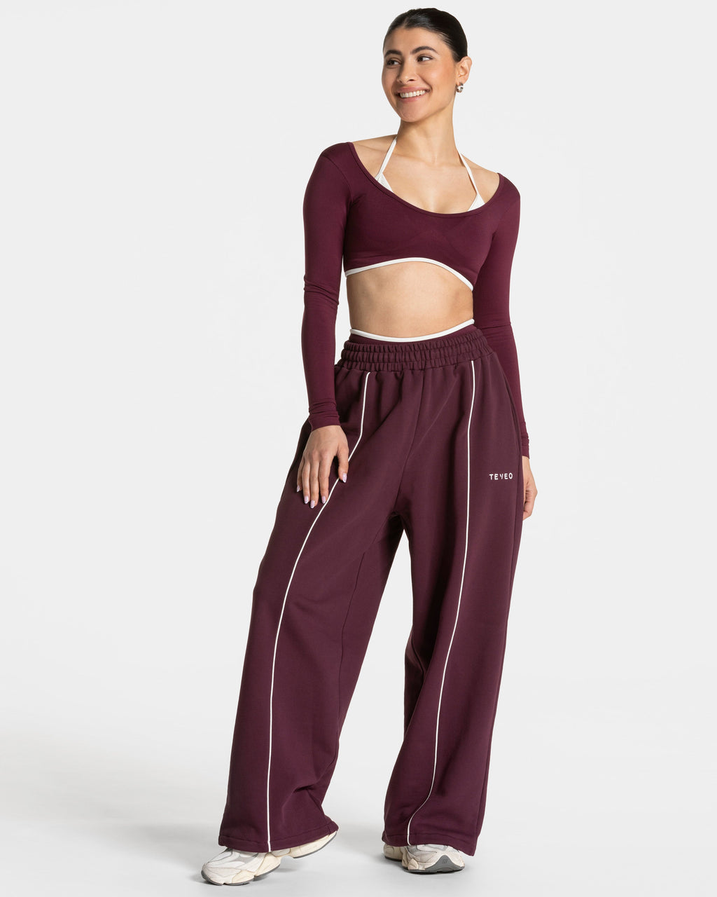 Contrastline Wide Leg Jogger  "Pflaume"