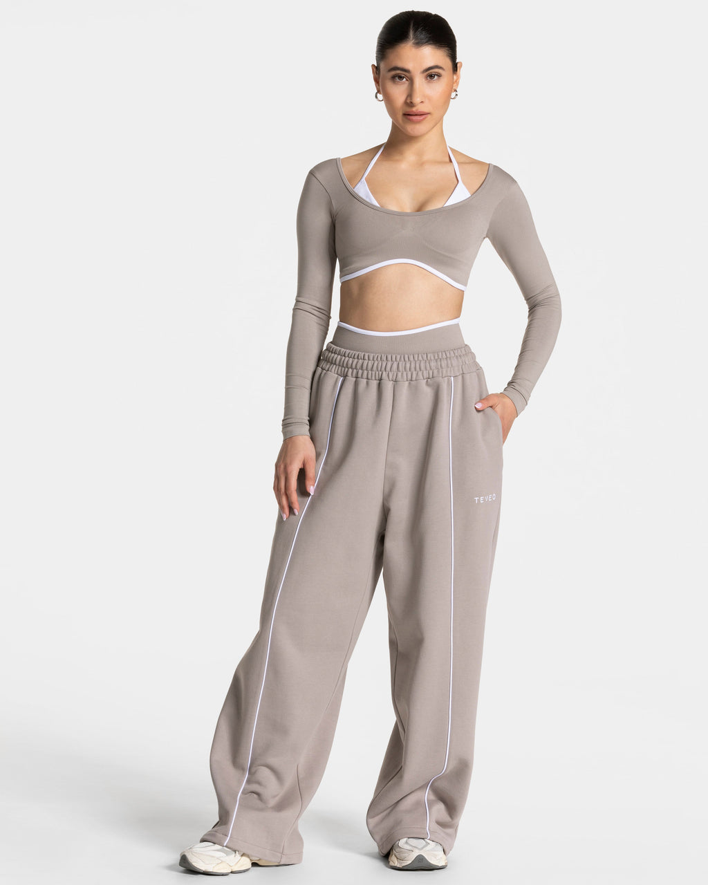 Contrastline Wide Leg Jogger  "Stone"