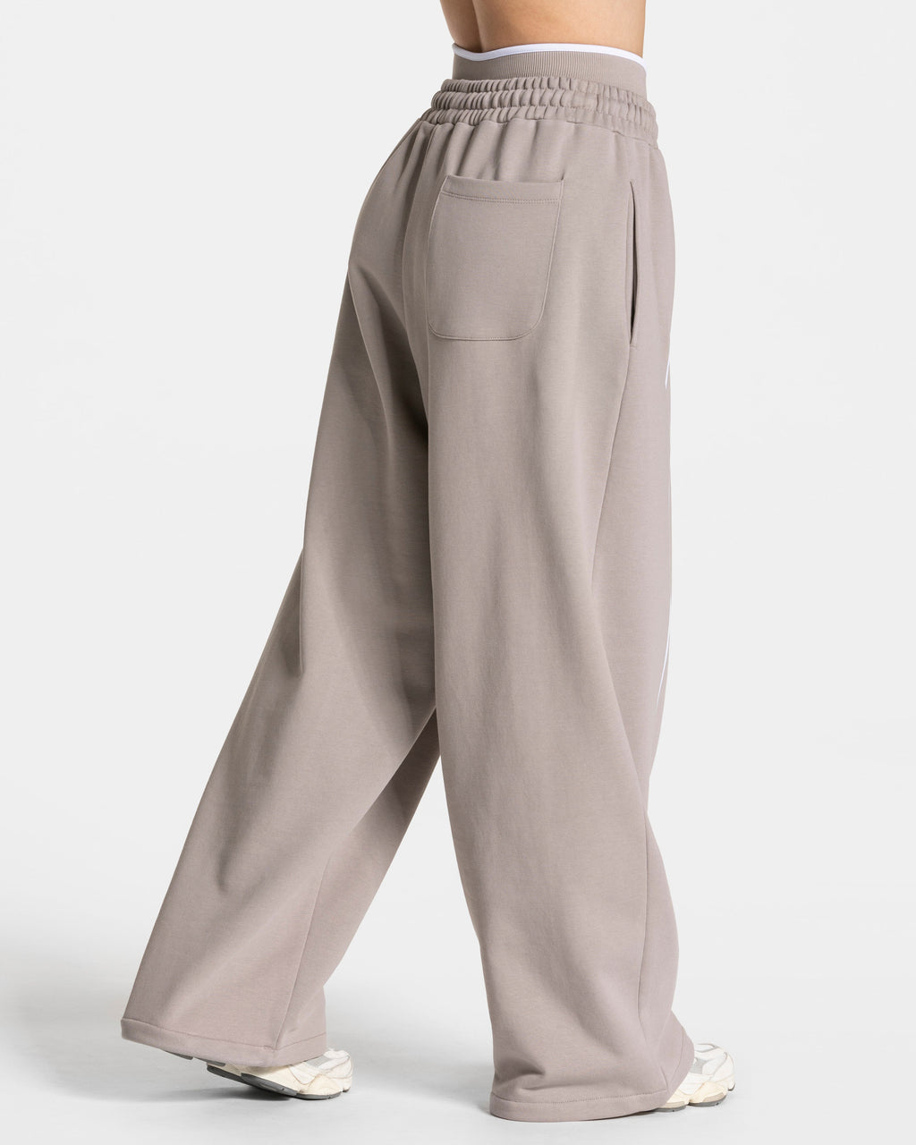 Contrastline Wide Leg Jogger  "Stone"