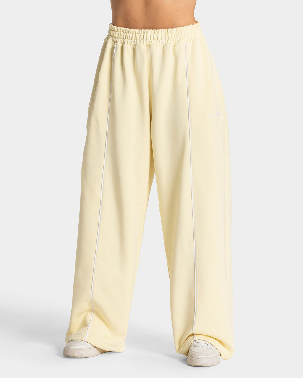 Contrastline Wide Leg Jogger "Butter Yellow"