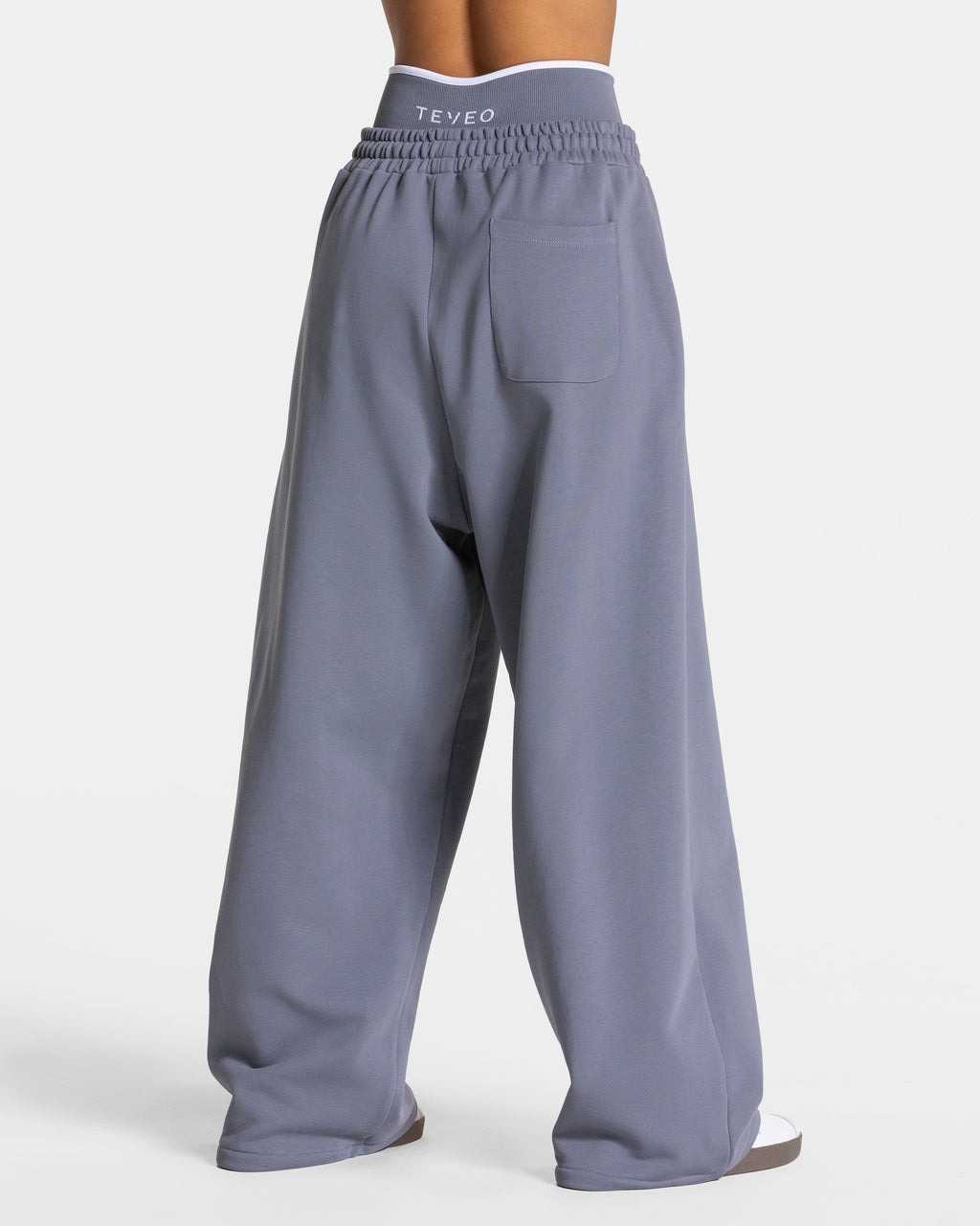 Contrastline Wide Leg Jogger  "Eisgrau"