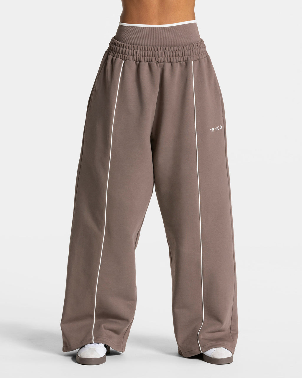 Contrastline Wide Leg Jogger  "Mokka"