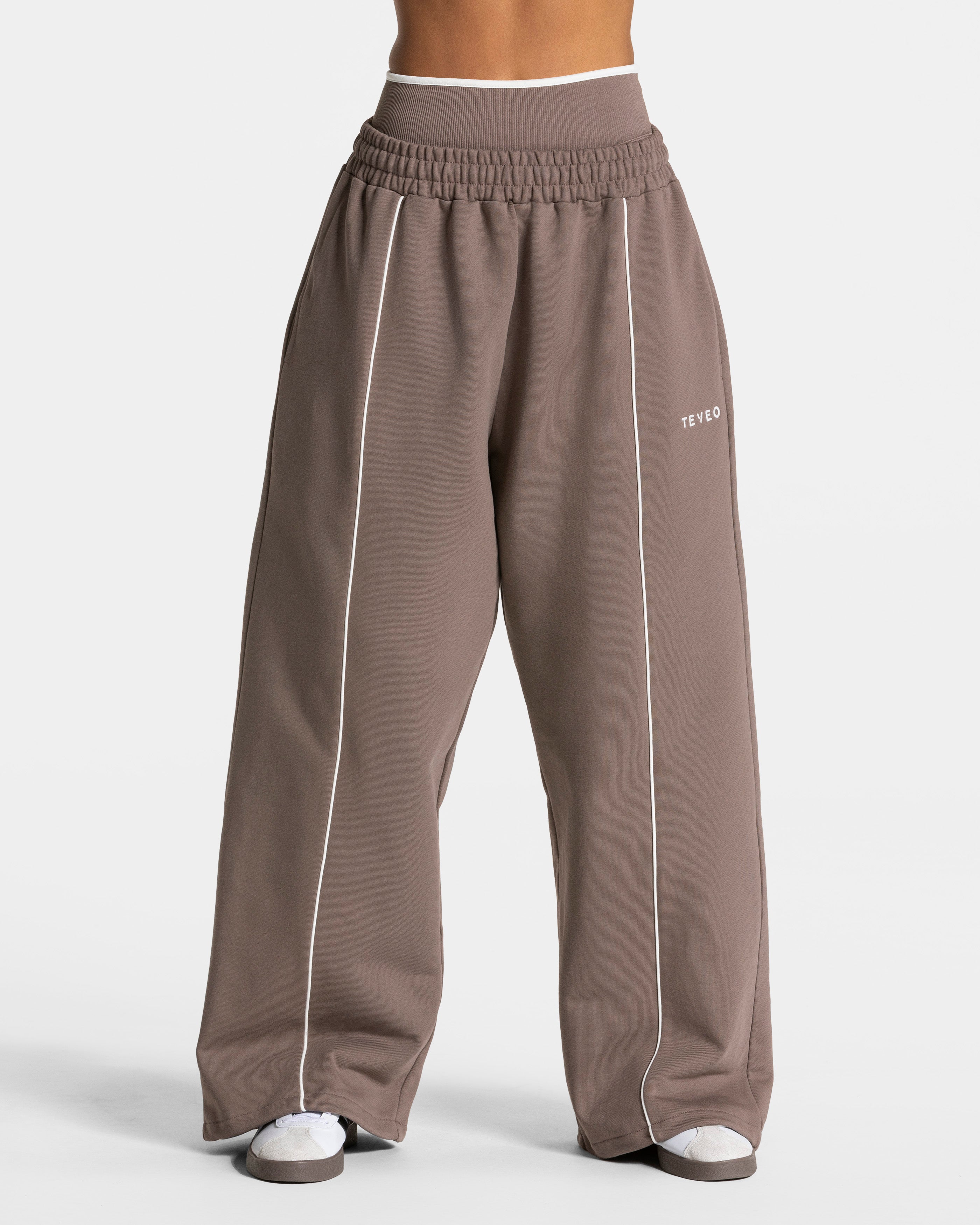 Contrastline Wide Leg Jogger  "Mokka"