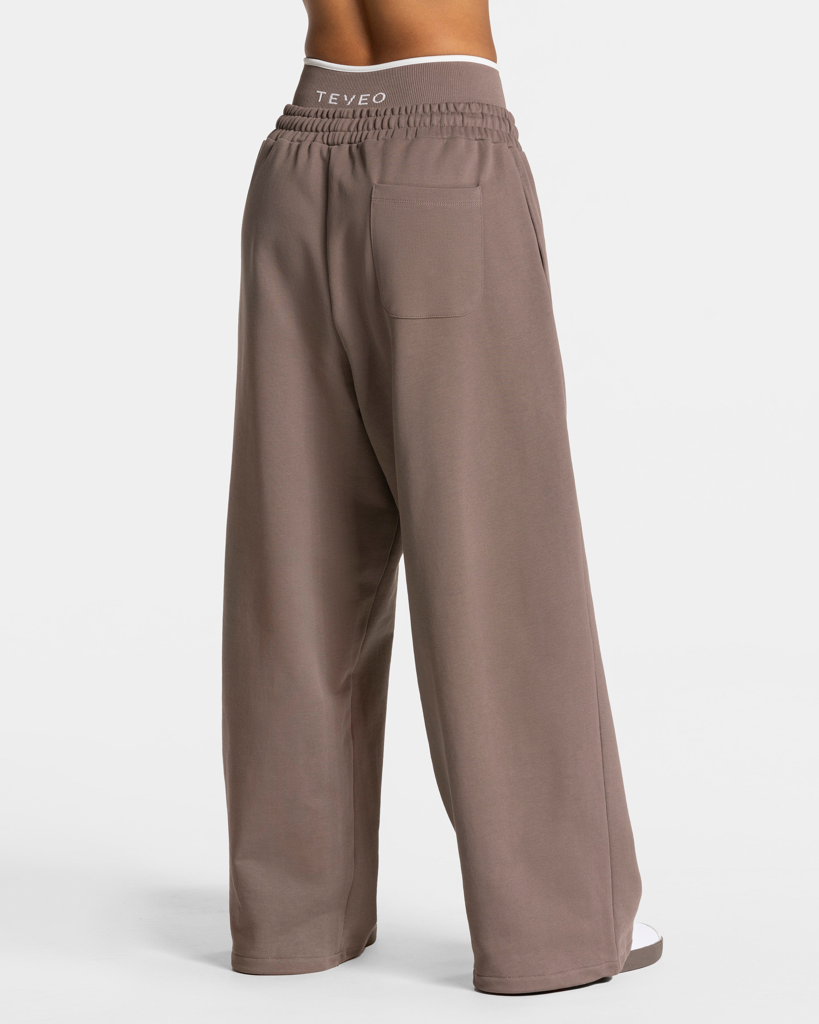 Contrastline Wide Leg Jogger  "Mokka"