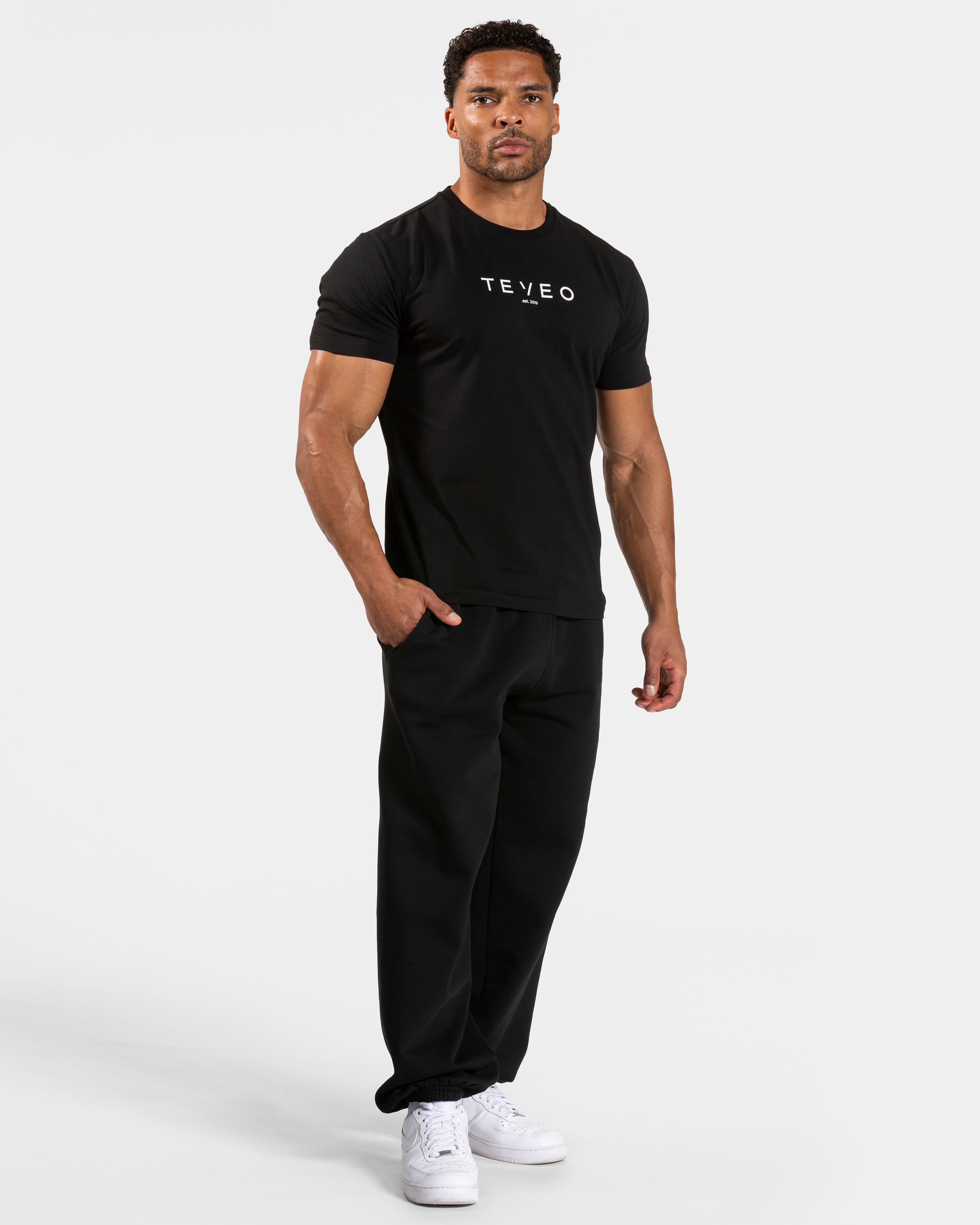 Journey Fitted T-Shirt "Schwarz"