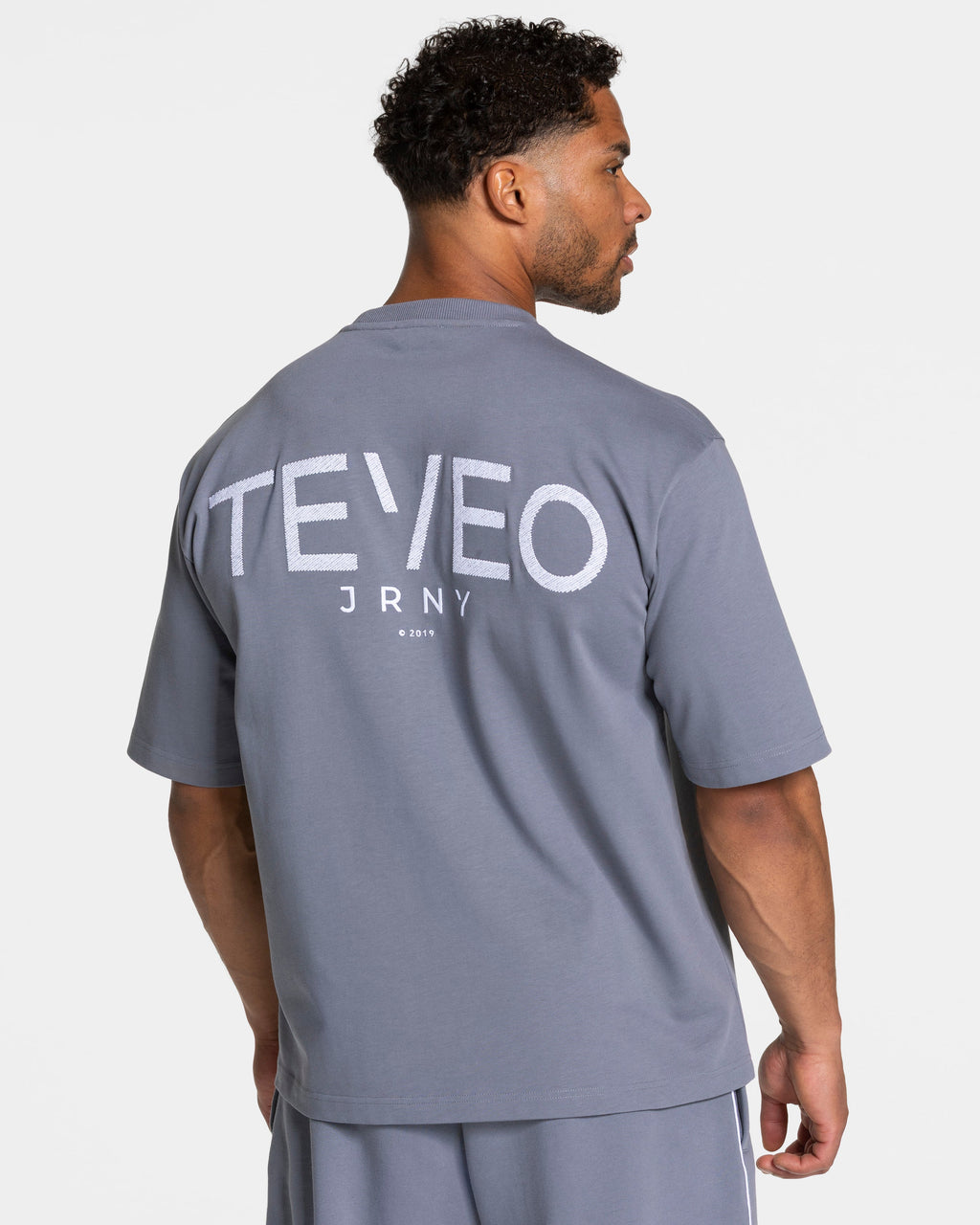 Journey Oversized T-Shirt "Eisgrau"