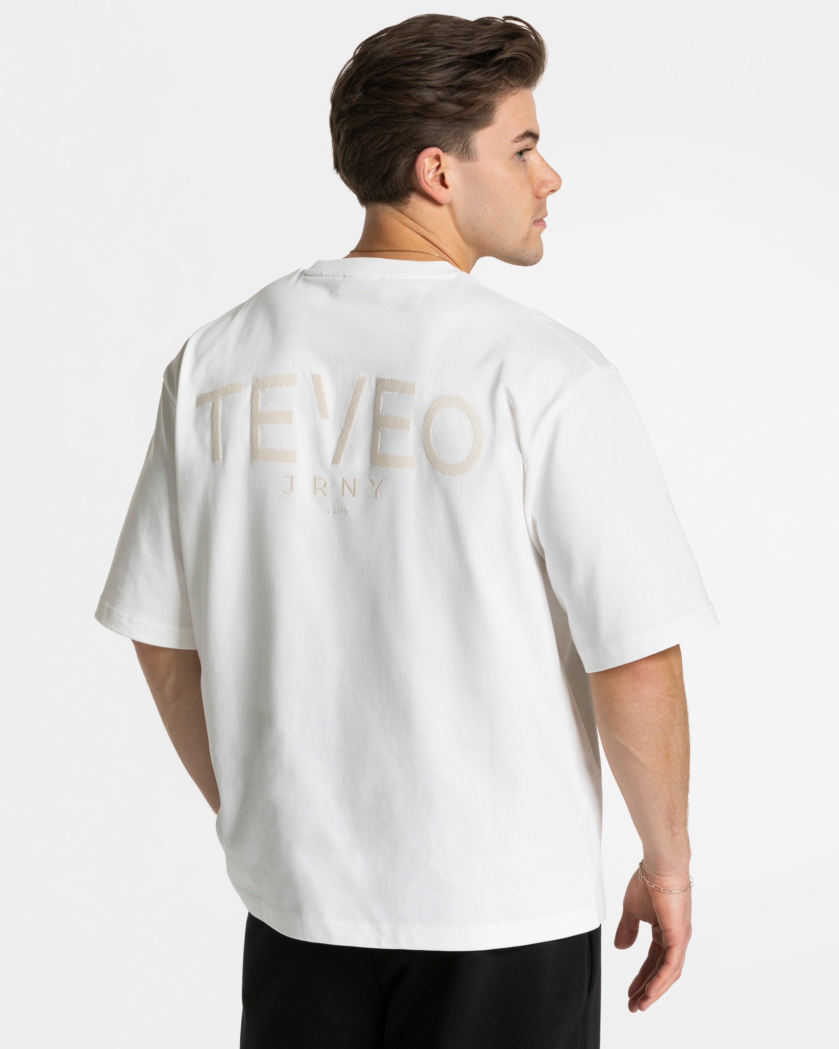 Journey Oversized T-Shirt "Off White"