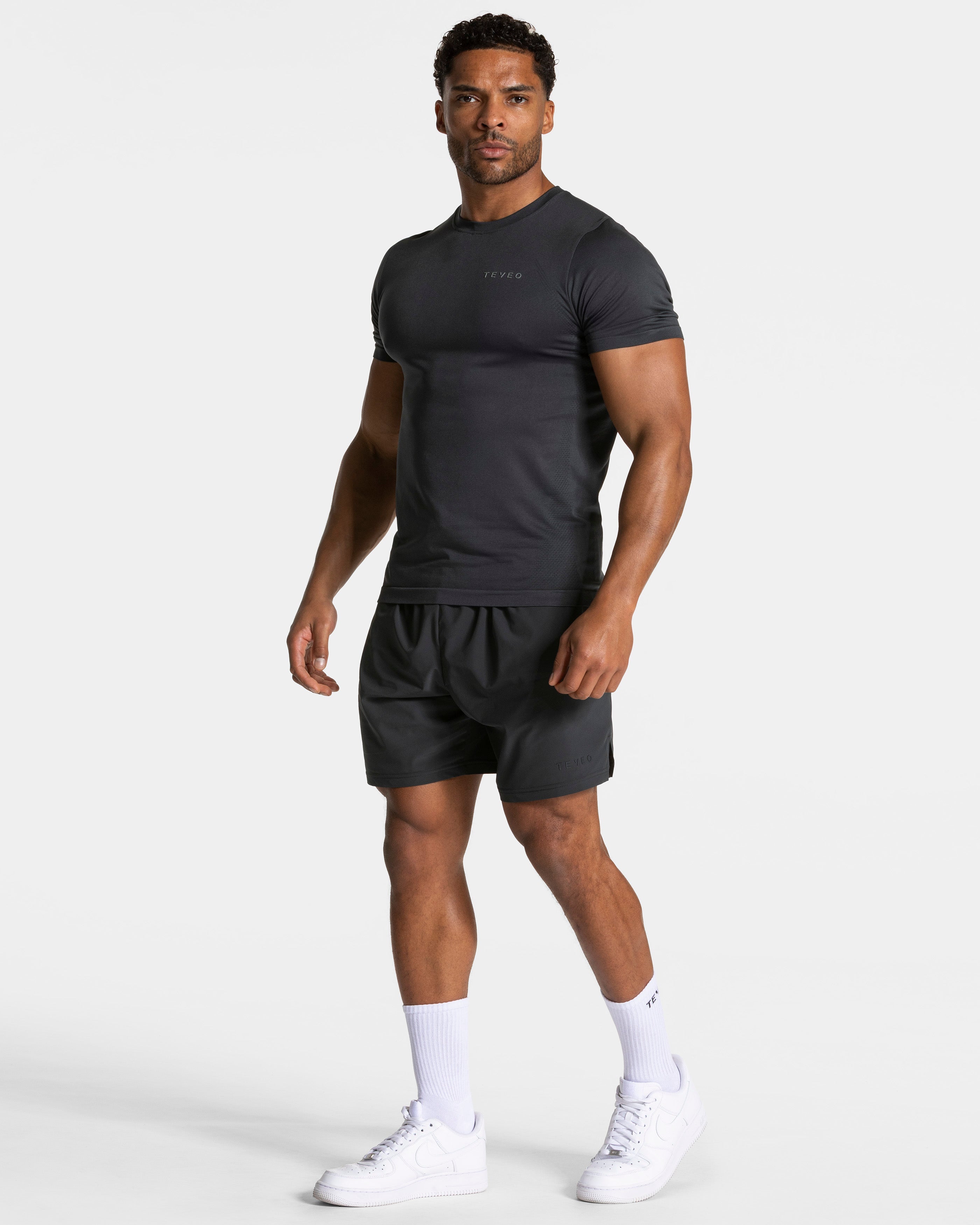 Pace Fitted T-Shirt "Gunmetal"