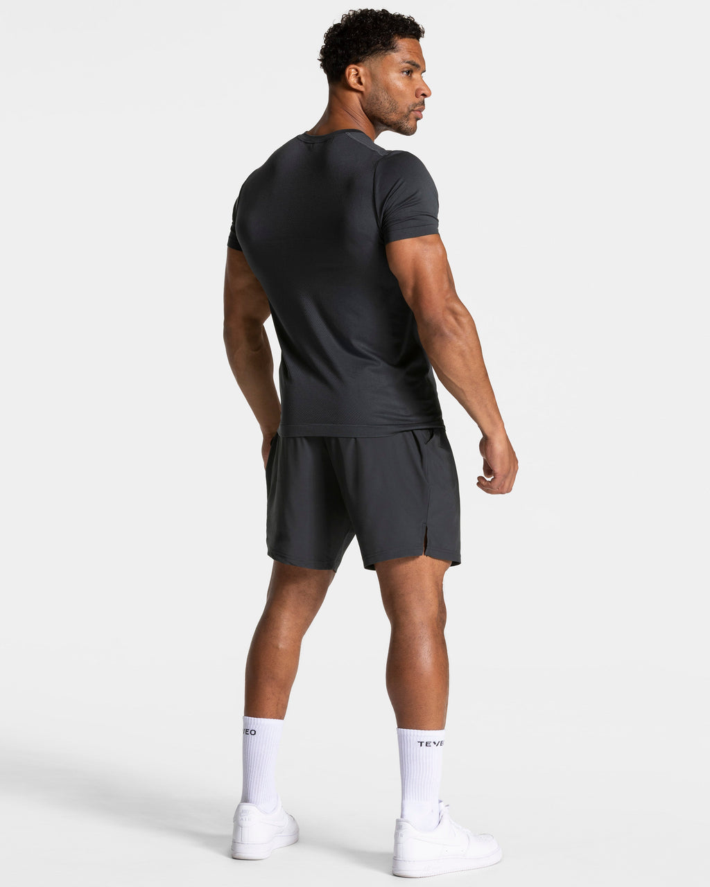 Pace Fitted T-Shirt "Gunmetal"