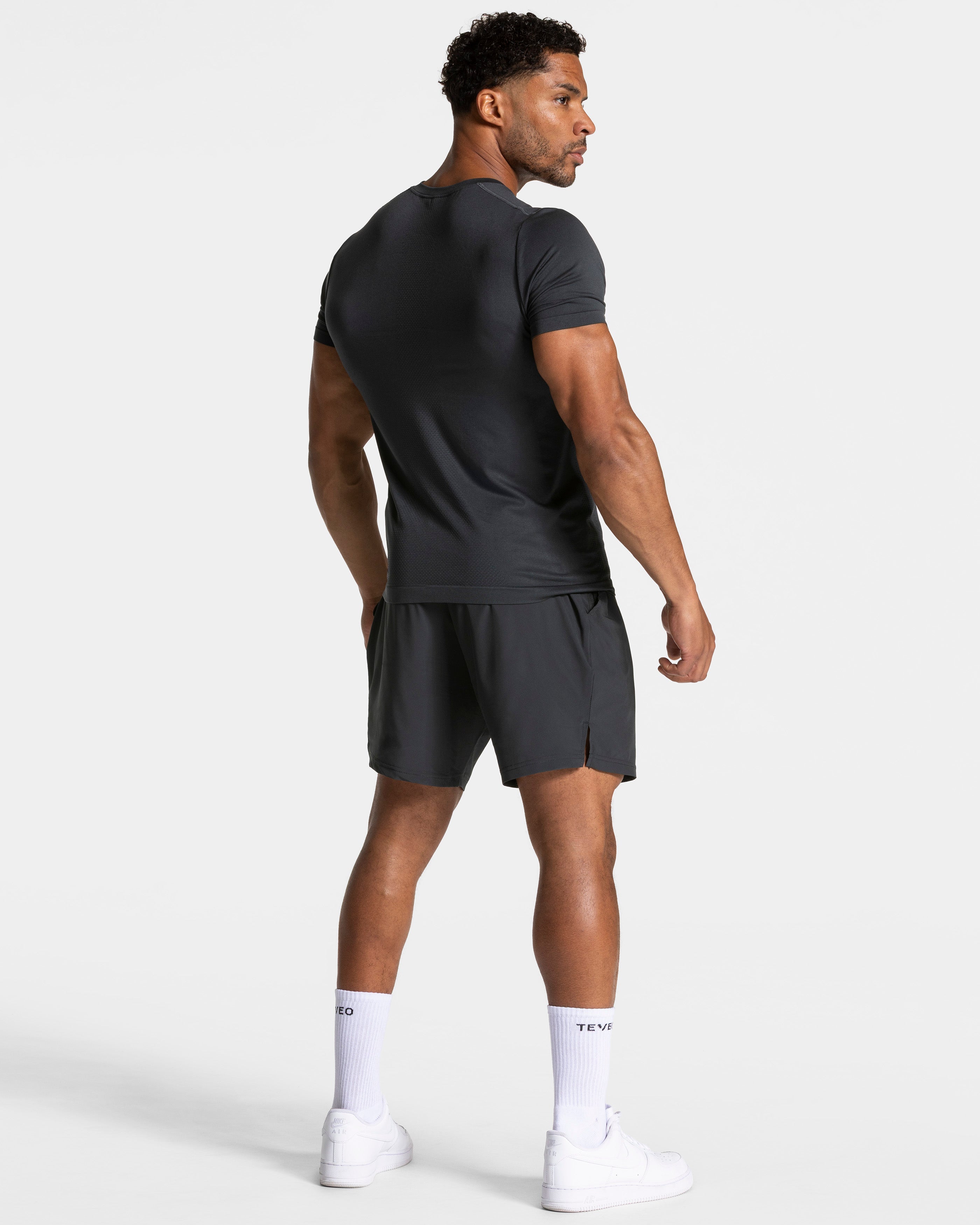 Pace Fitted T-Shirt "Gunmetal"