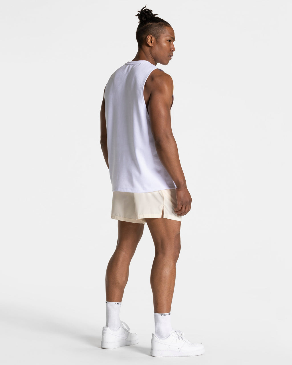 Pace Shorts 5 Inch "Off White"