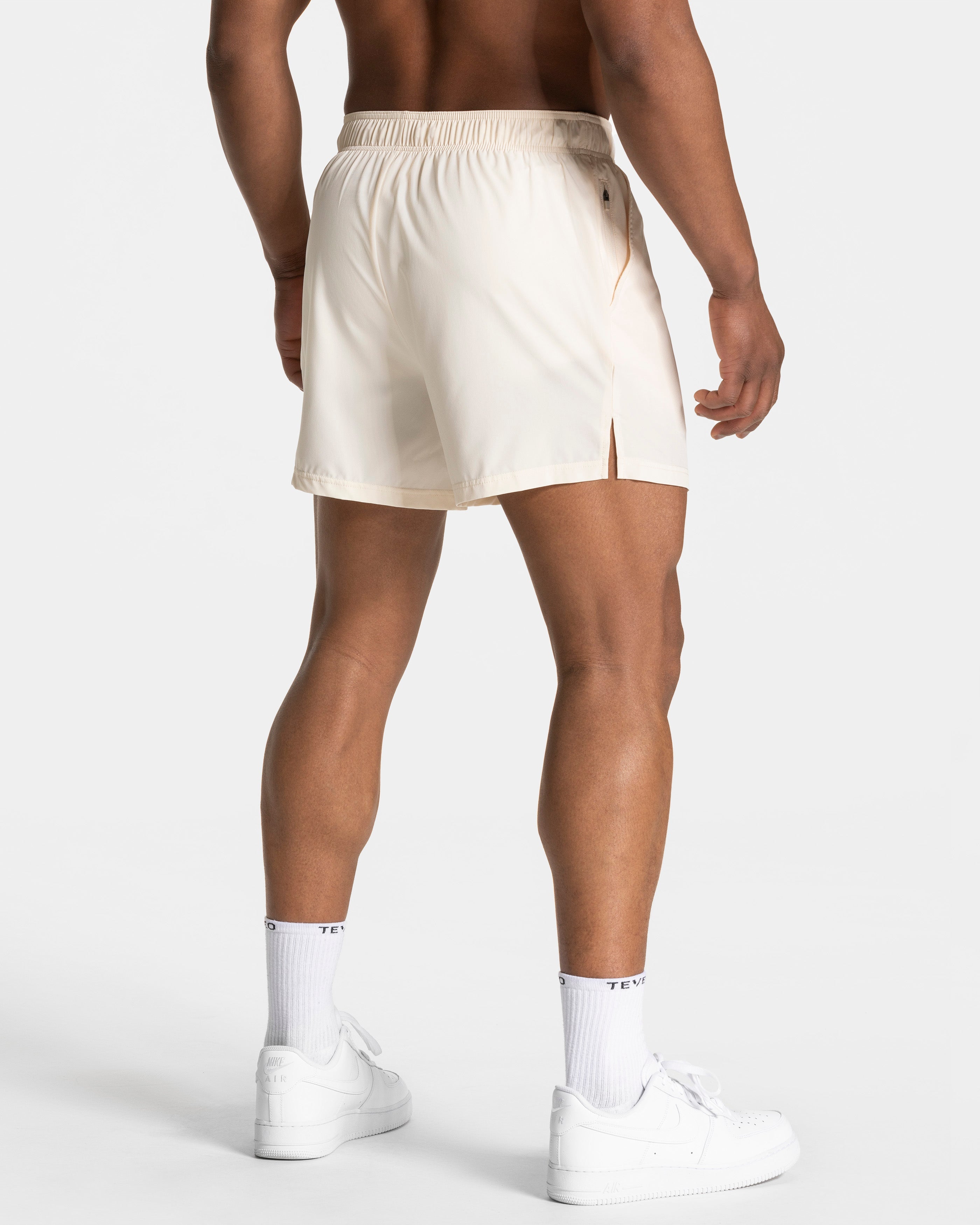 Pace Shorts 5 Inch "Off White"