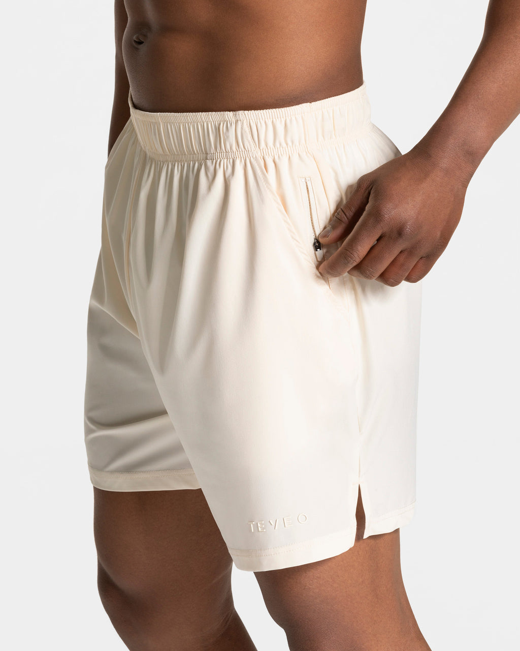 Pace Shorts 7 Inch "Off White"