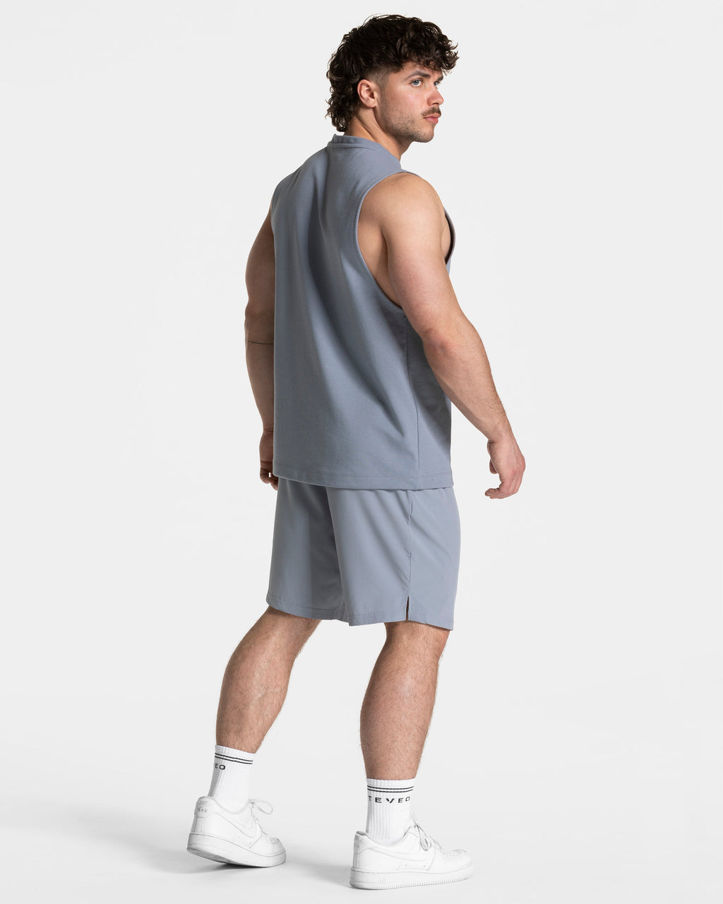 Pace Shorts 9 Inch "Grau"