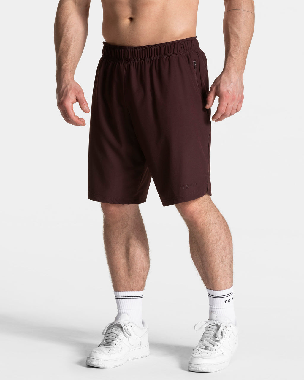 Pace Shorts 9 Inch "Merlot"