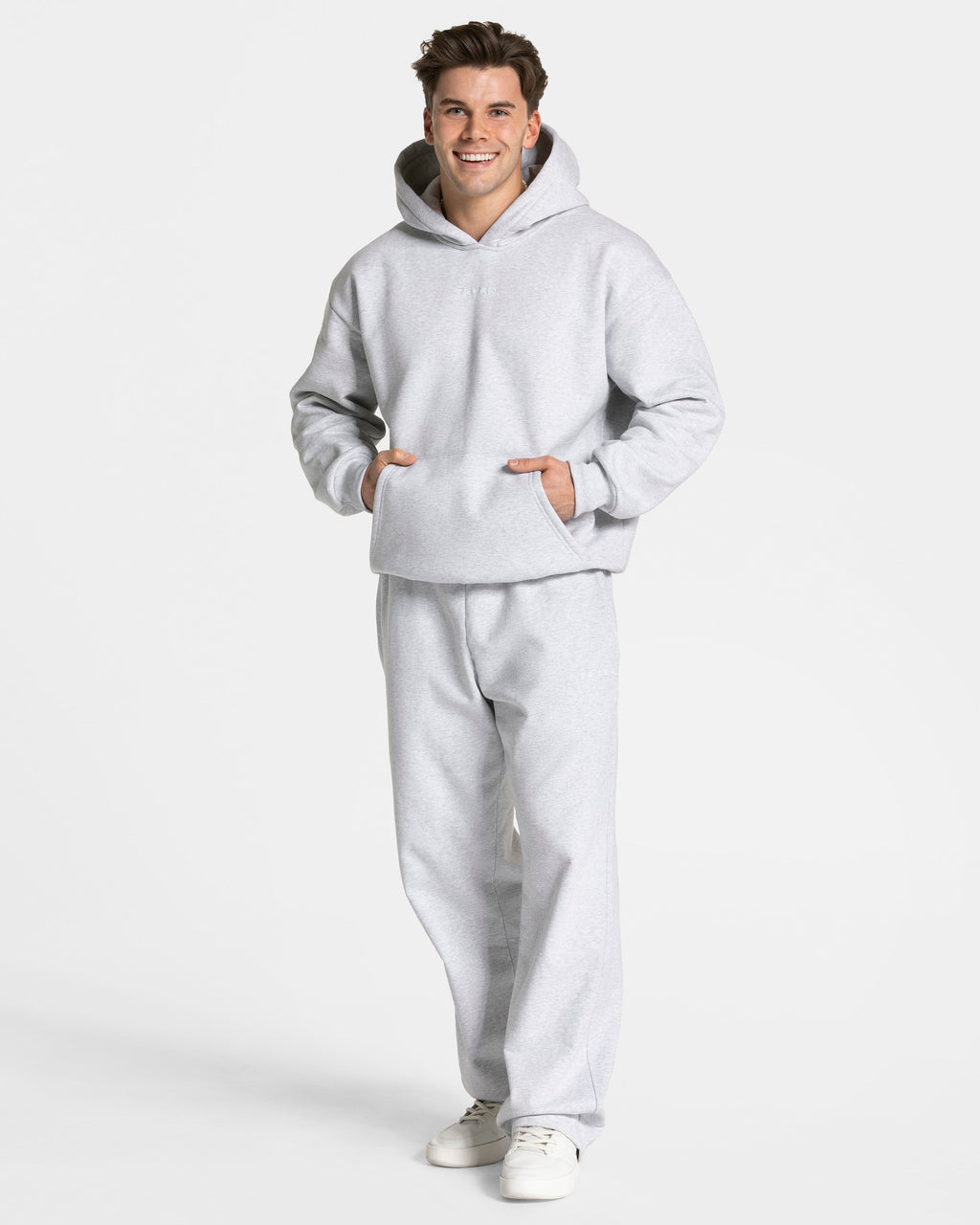 RI’VAIV Straight Leg Jogger "Hellgrau"