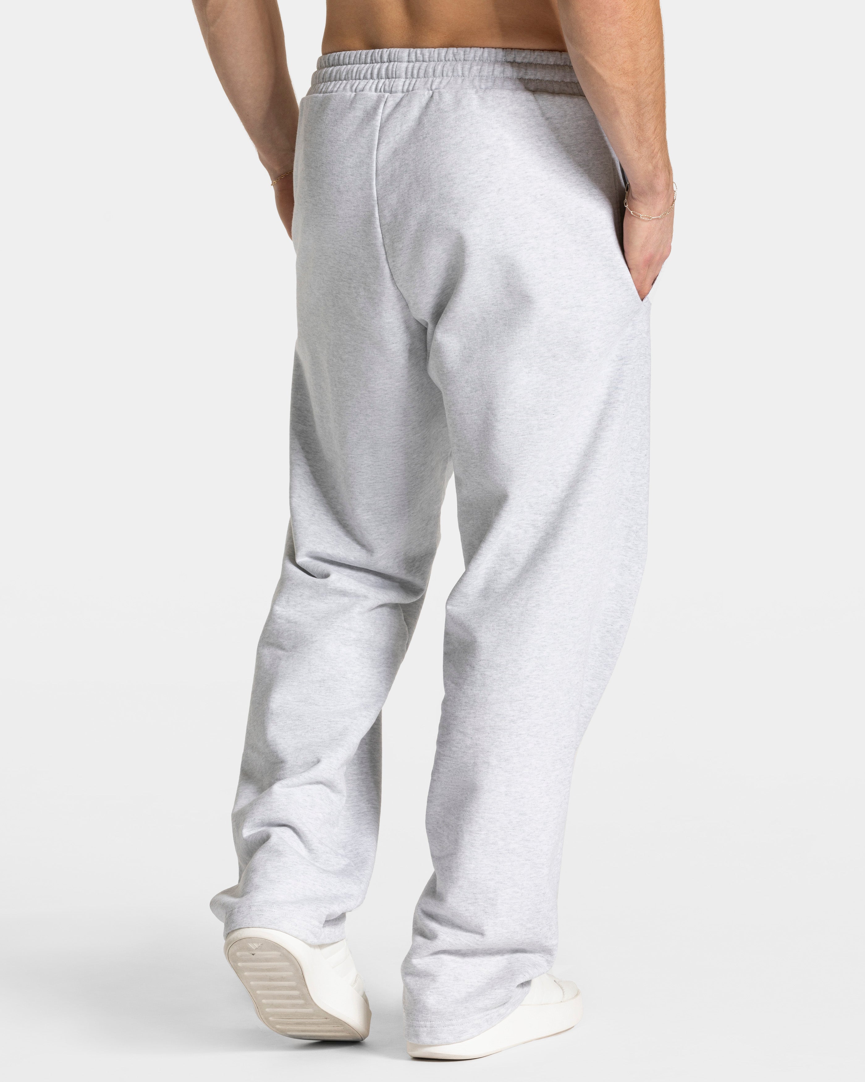 RI’VAIV Straight Leg Jogger "Hellgrau"
