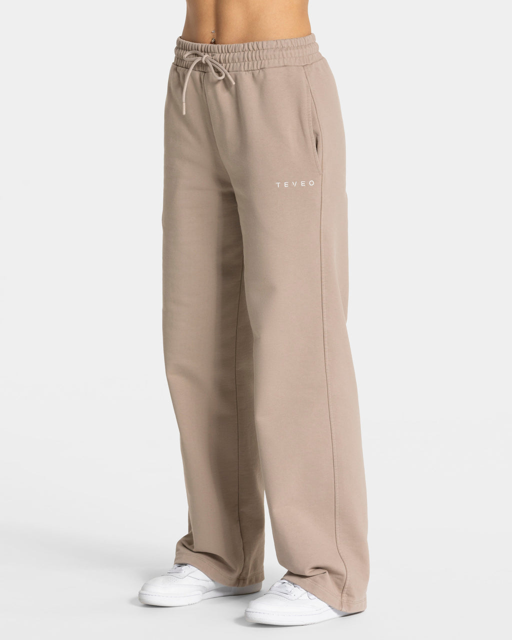 RI’VAIV Straight Leg Jogger "Taupe"