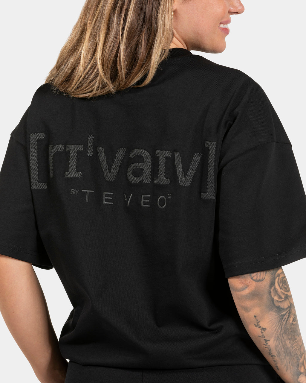 RI’VAIV Oversized T-Shirt "Schwarz"