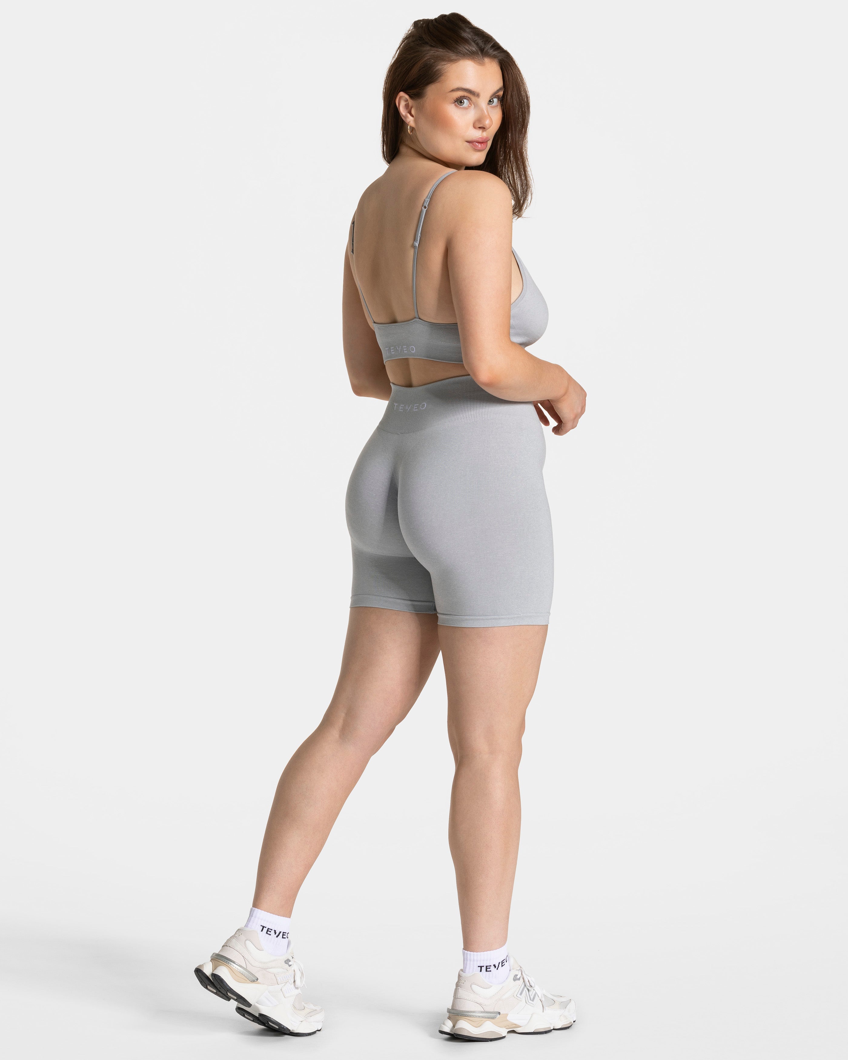 Timeless Pro Covert Scrunch Shorts  "Hellgrau"