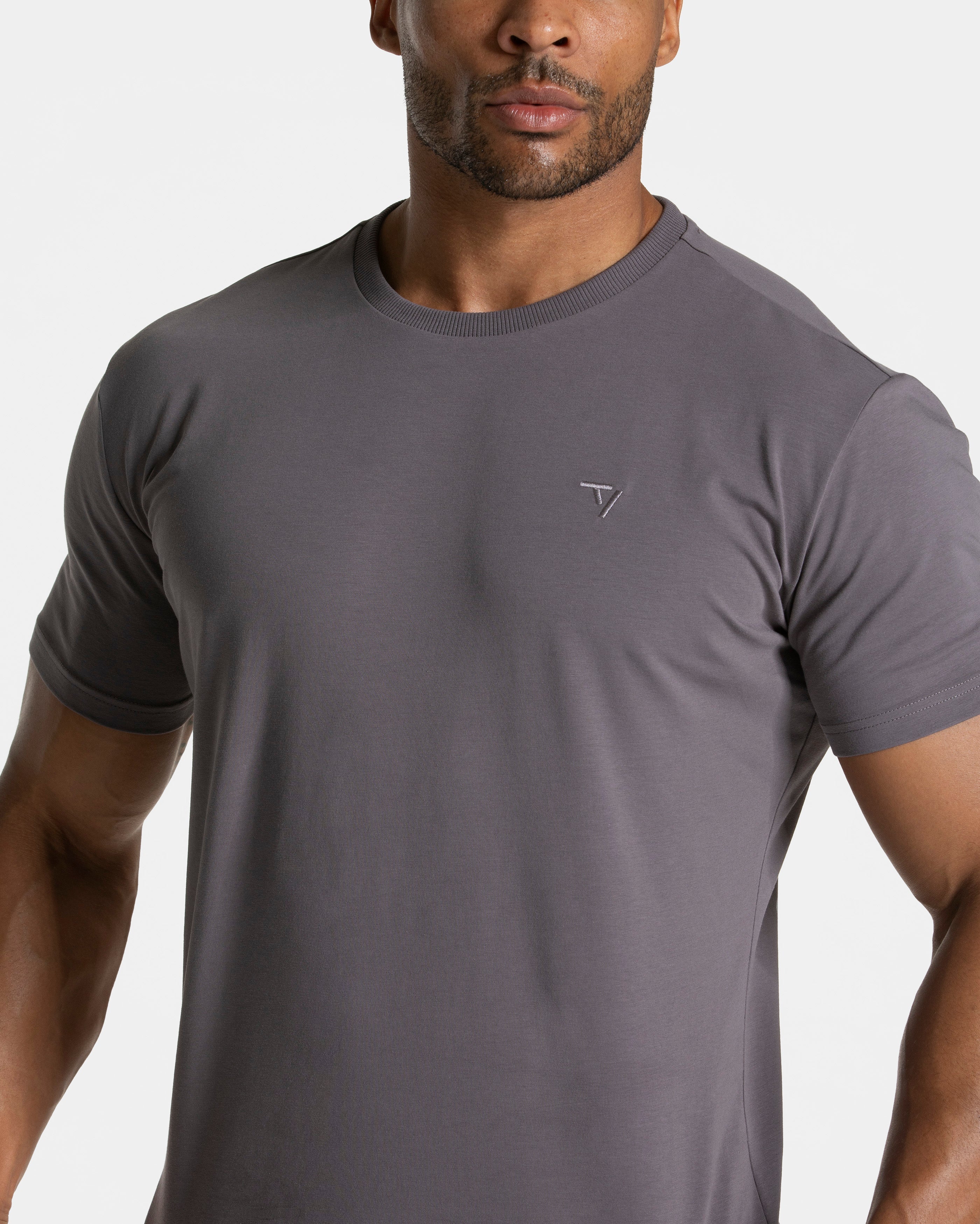 Timeless Pro Fitted T-Shirt "Graphit"