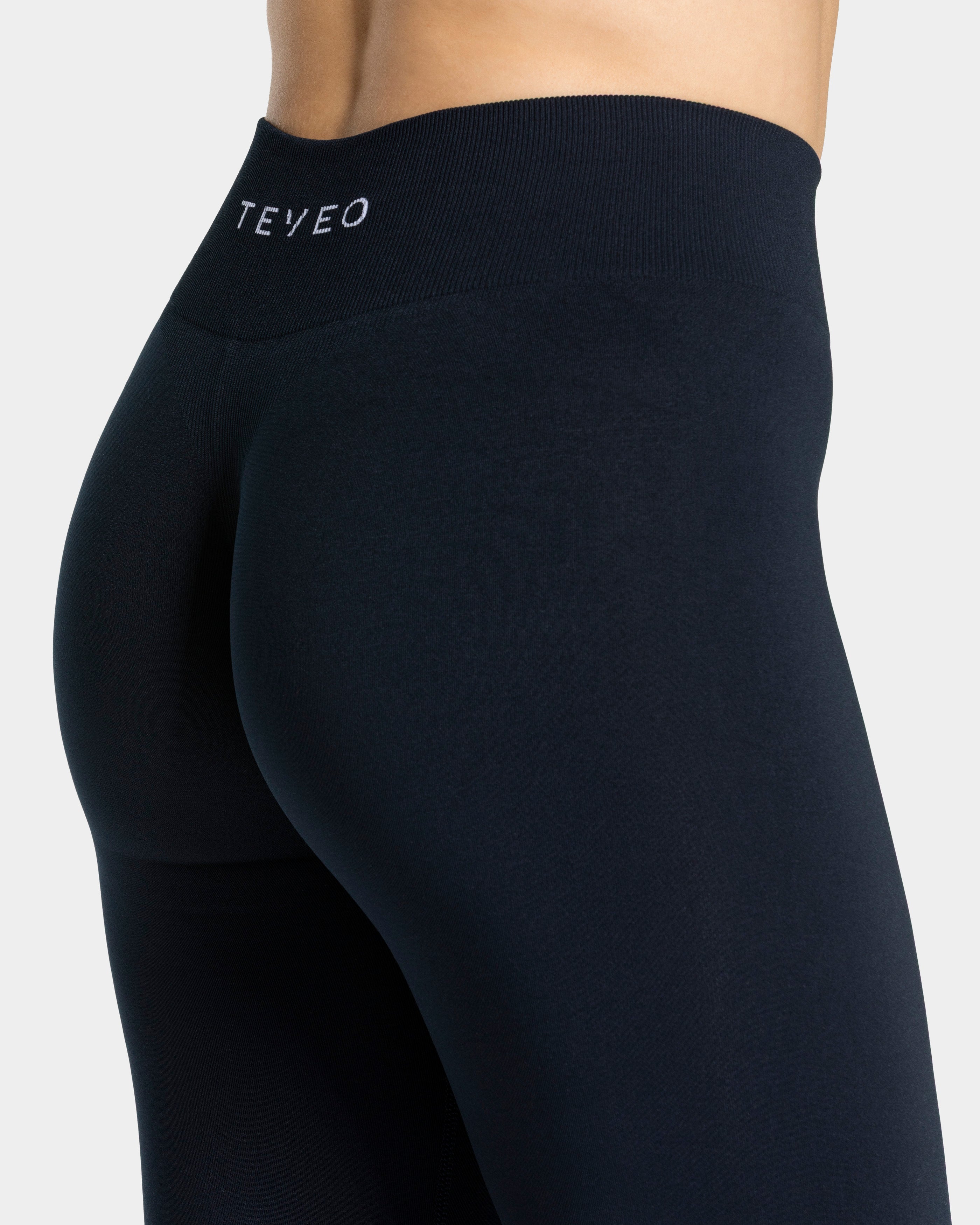 Timeless Pro Covert Scrunch Leggings "Midnight"
