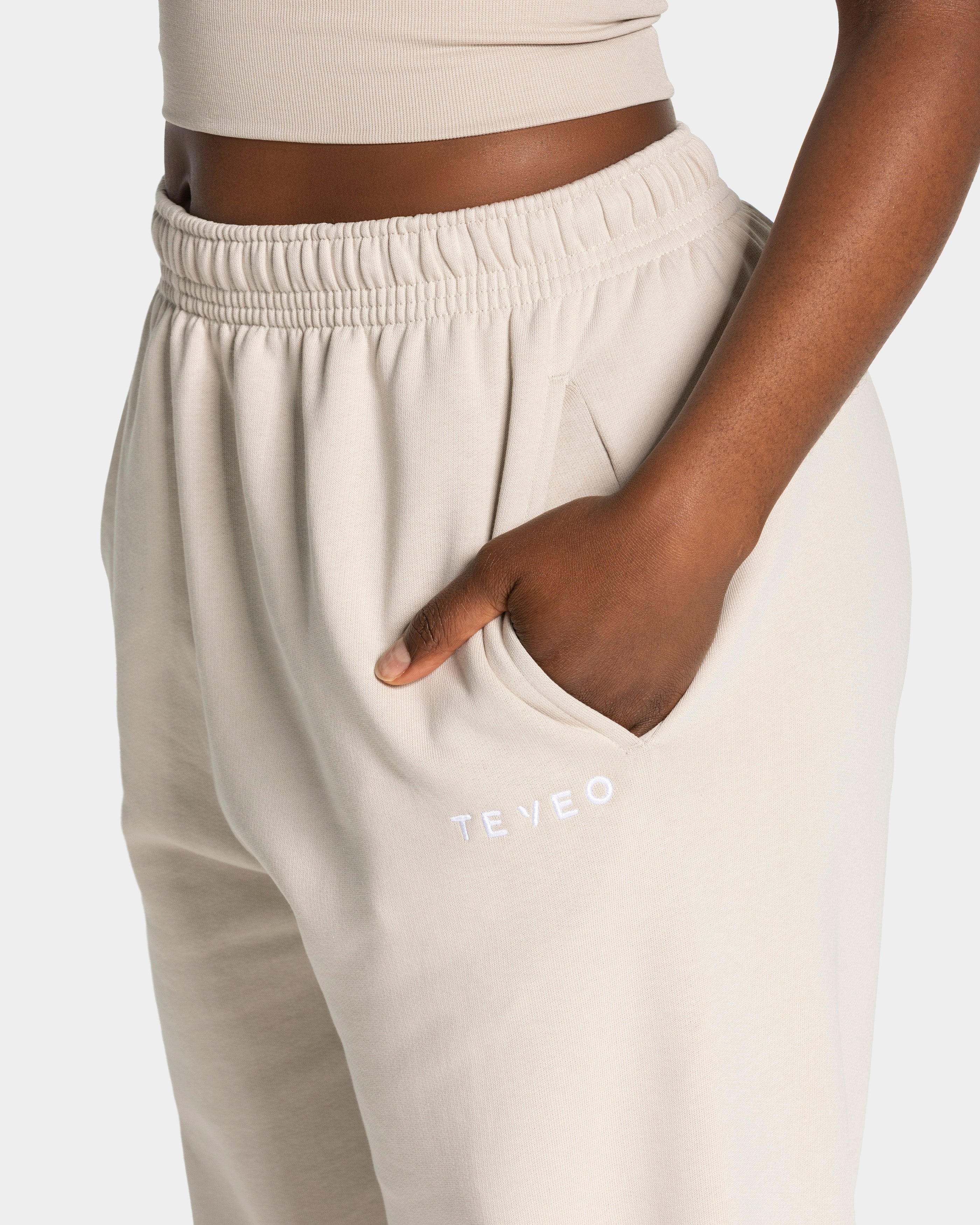 Timeless Pro Jogger "Cream"