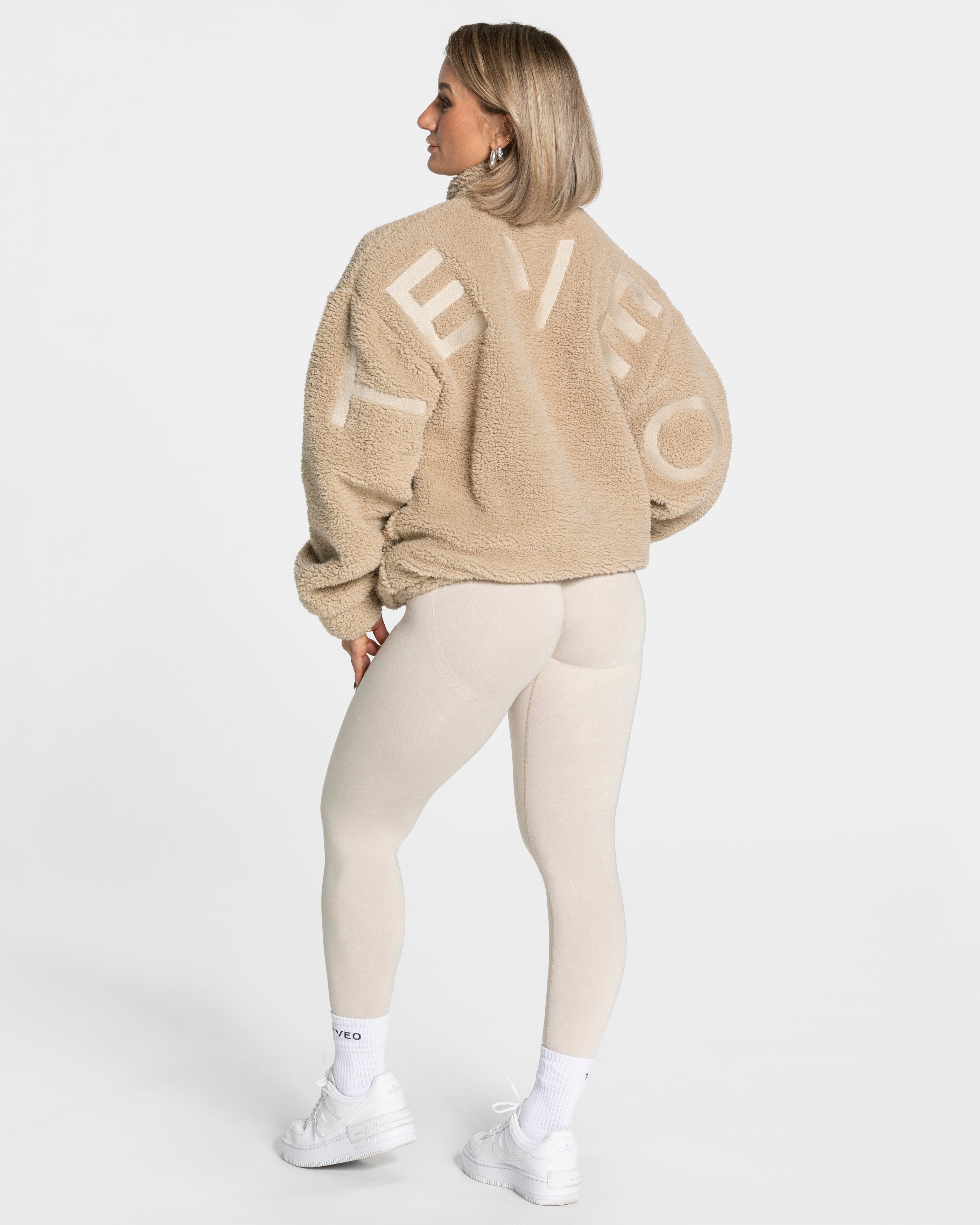 Teddy Jacke "Peanut"
