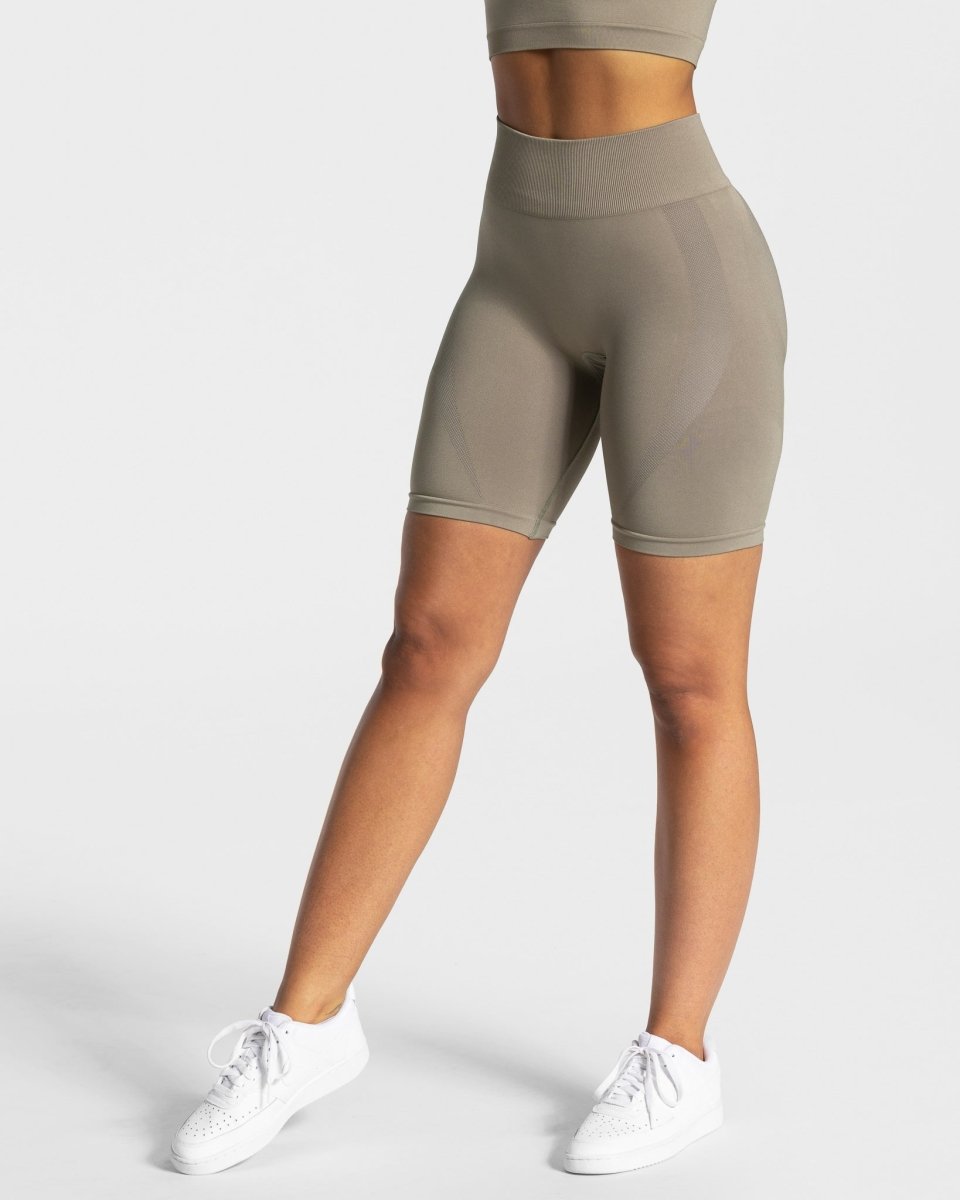 Charming Scrunch Shorts "Khaki"